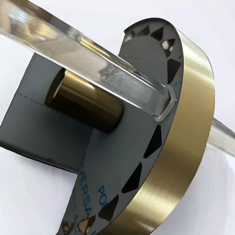 Contemporary Wall Light in Stainless Steel with Modern Aesthetic