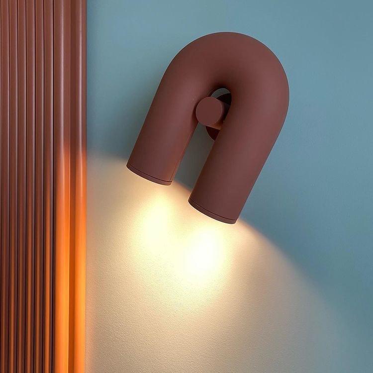 Energy-Efficient Wall Lighting Fixture - Contemporary Style