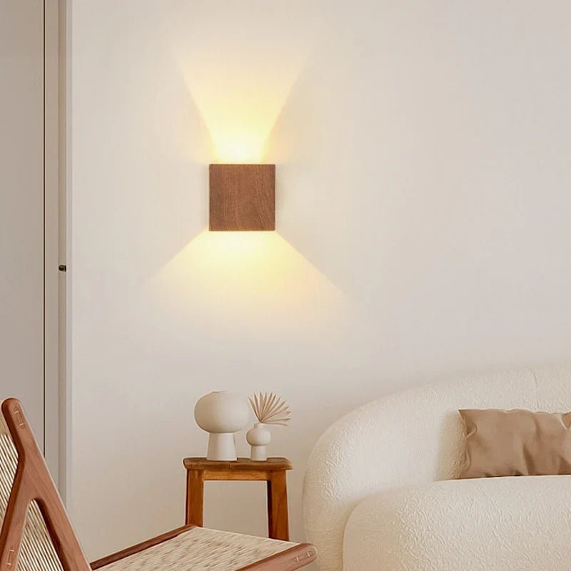 Sleek Wall Light Fixture with Modern Cube Design