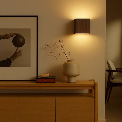 Sleek Wall Light Fixture with Modern Cube Design