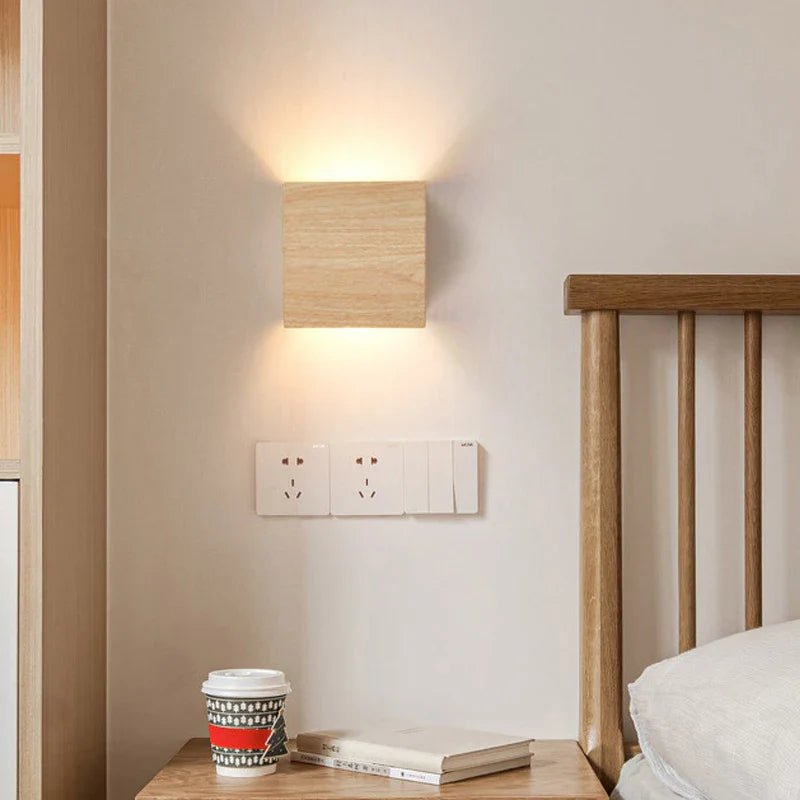 Sleek Wall Light Fixture with Modern Cube Design