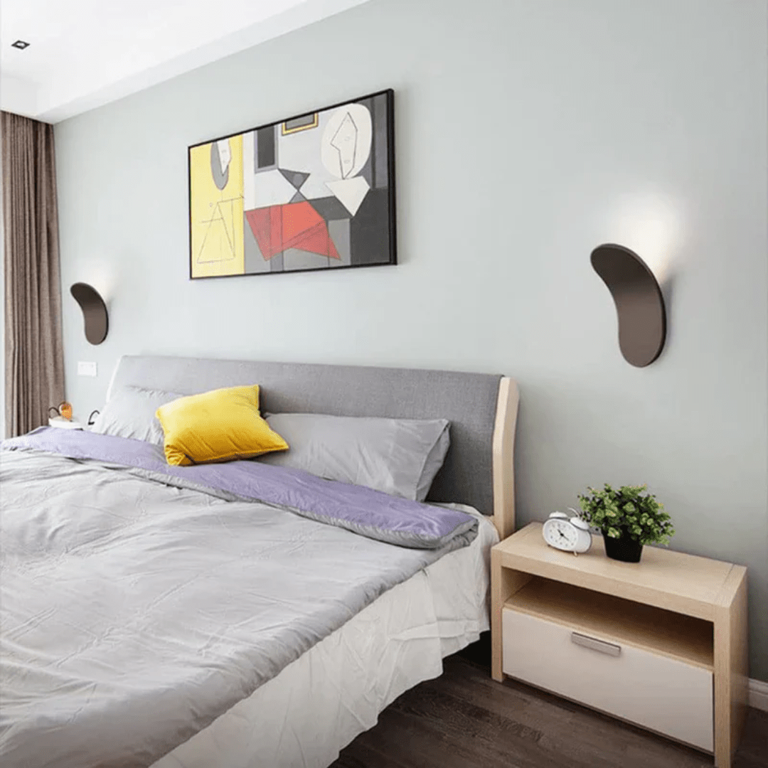Scandinavian Design Wall Lamp - Modern and Functional Lighting