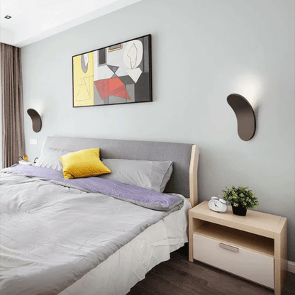 Scandinavian Design Wall Lamp - Modern and Functional Lighting