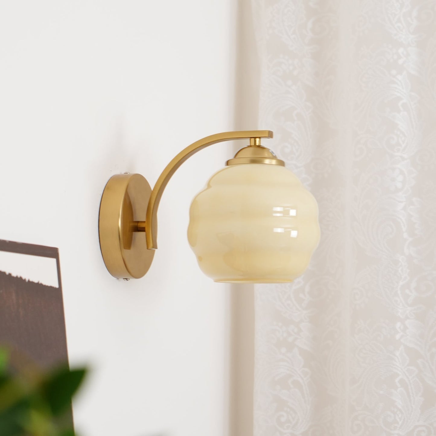 Vintage Glass Wall Light - Elegant Indoor Illumination