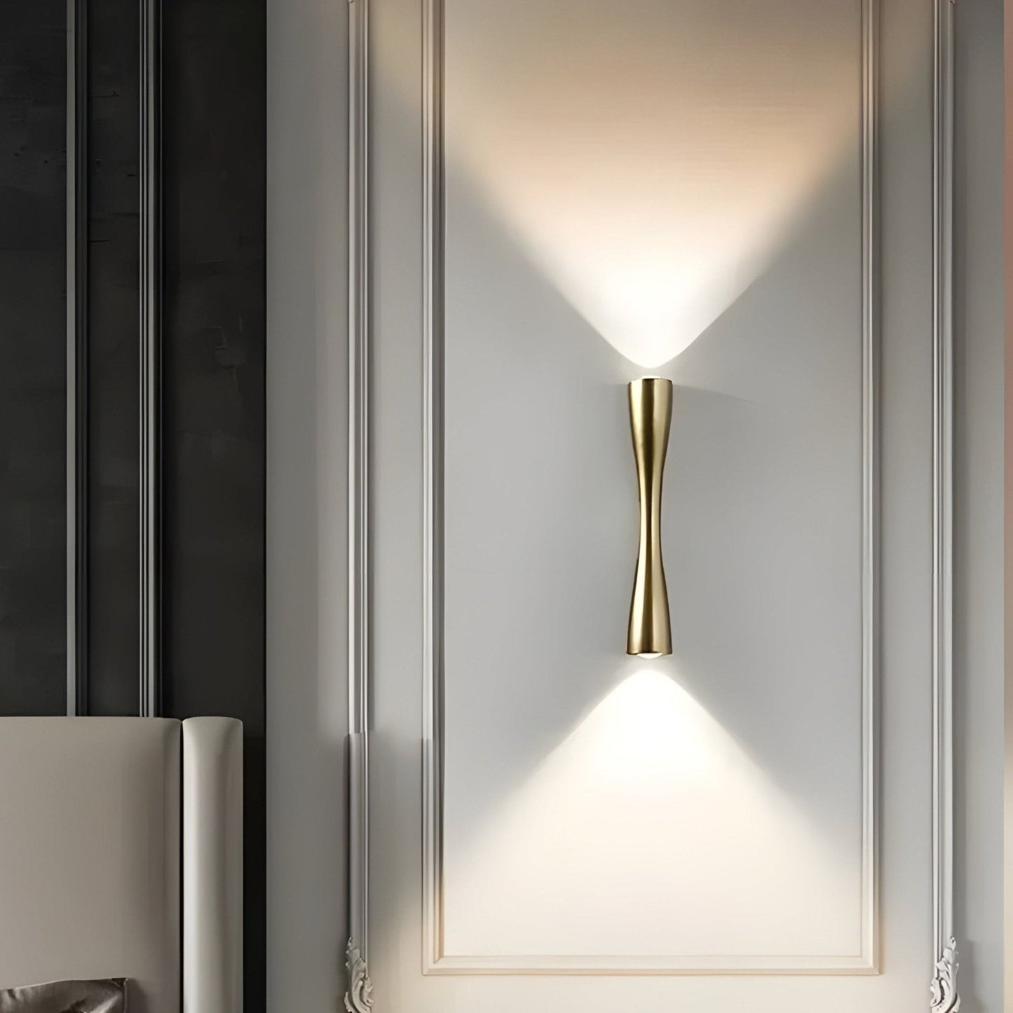Waterproof LED Wall Light - Stylish Minimalist Design for Contemporary Areas
