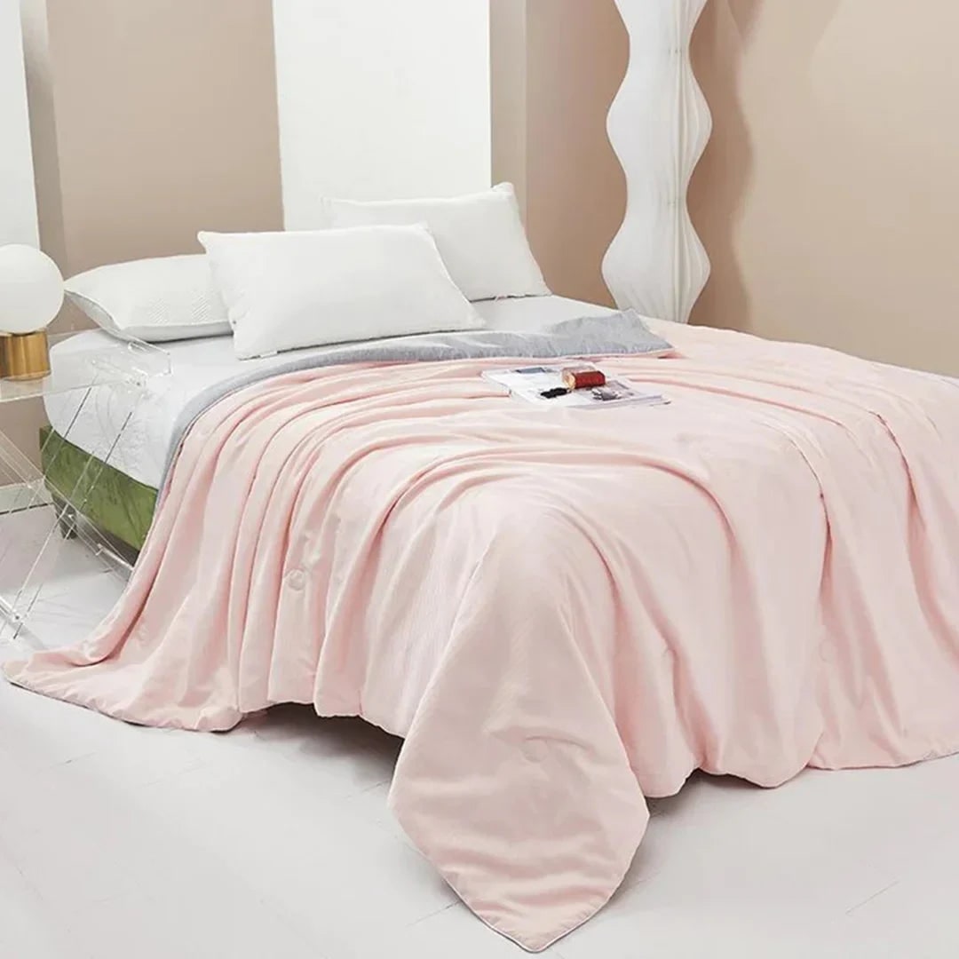 Lightweight Summer Comforter for Ultimate Nighttime Relief
