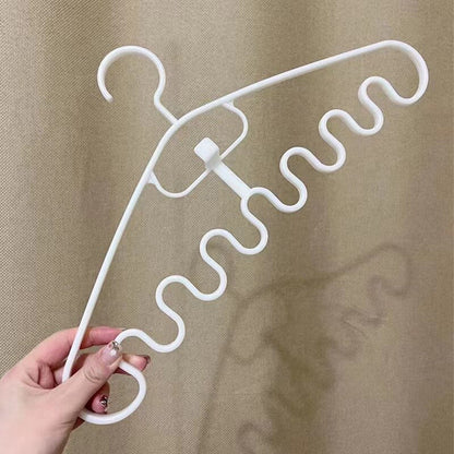 Space Saver Closet Hangers with Stylish Design