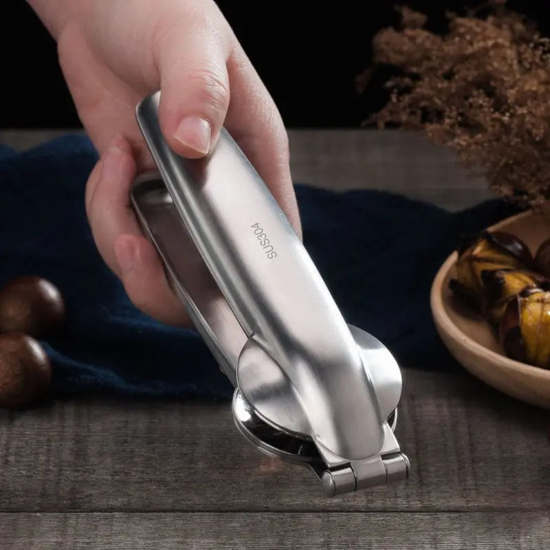Chestnut Cracker – Effortlessly Open Chestnuts Quickly and Safely