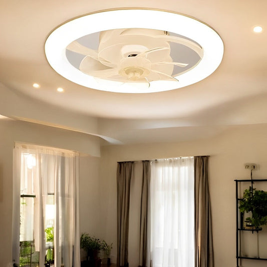 Contemporary Ceiling Fan Featuring Integrated LED Lighting