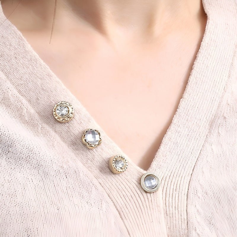 5+5 FREE | Charm Pins - Effortlessly Enhance Your Outfits!