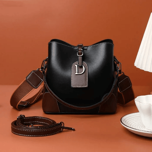 Elegant Leather Shoulder Bag – Stylish Design