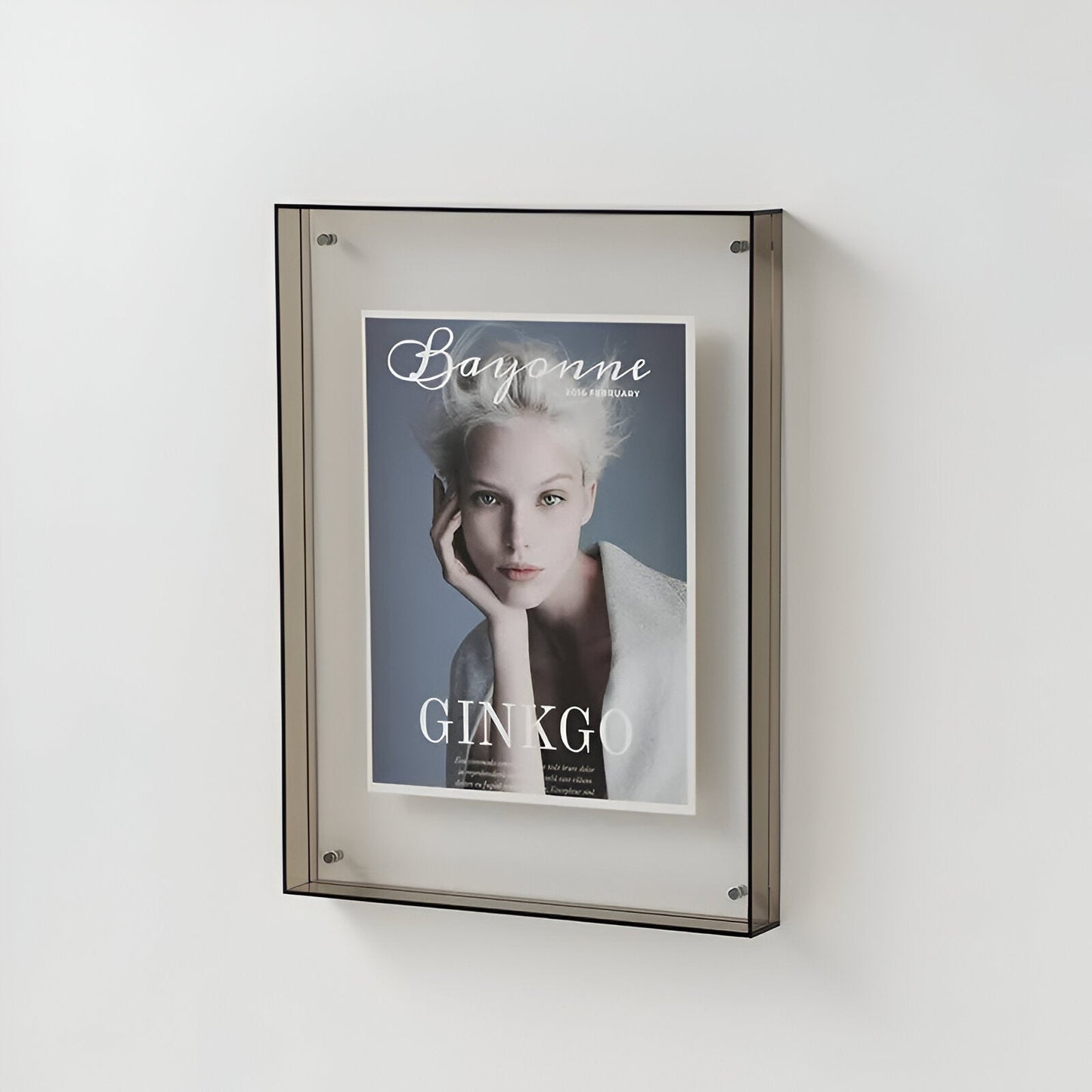 Clear Acrylic Photo Frame – Contemporary Minimalist Showcase