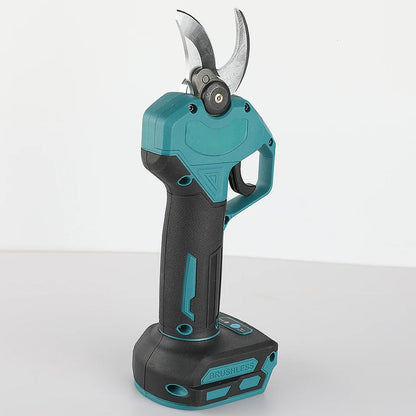 Cutter Tool for Precision Cutting and Crafting
