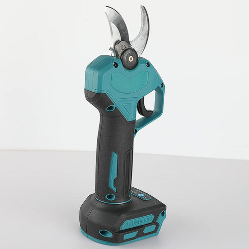 Cutter Tool for Precision Cutting and Crafting