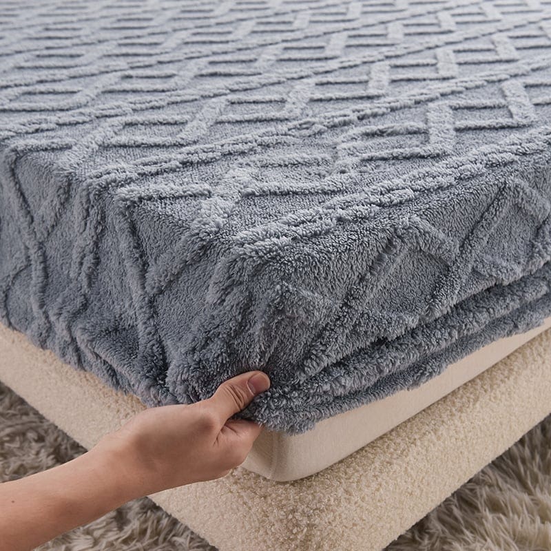 Breathable Bed Cover Set with Complimentary Pillowcases