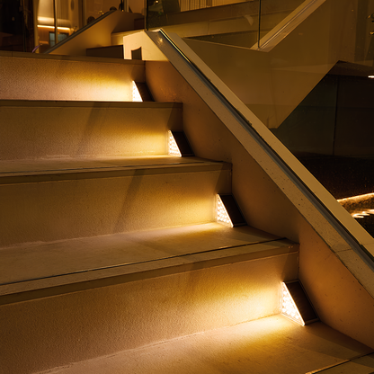 Weather-Resistant Outdoor Solar Stair Lighting for Modern Aesthetics