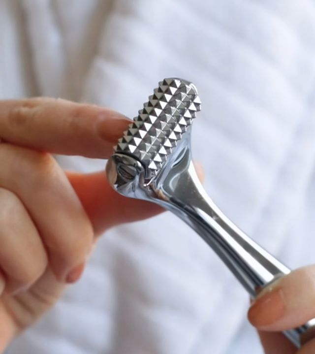 Instant Wrinkle Smoothing and Skin Firming Roller