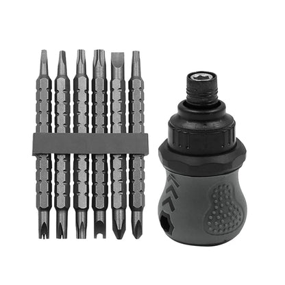 Effortless Precision for Tight Spaces with Ratchet Tool