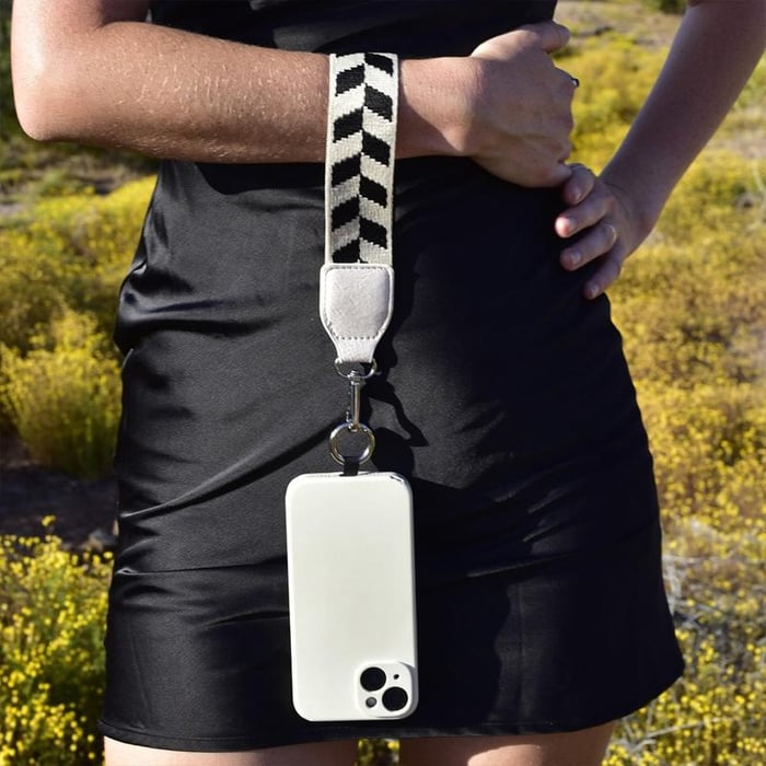 StyleMate - Versatile Phone Strap for Effortless Carrying