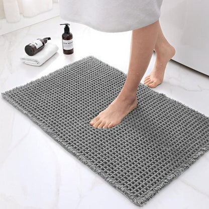 Plush Absorbent Bath Mat for a Cozy Bathroom Retreat