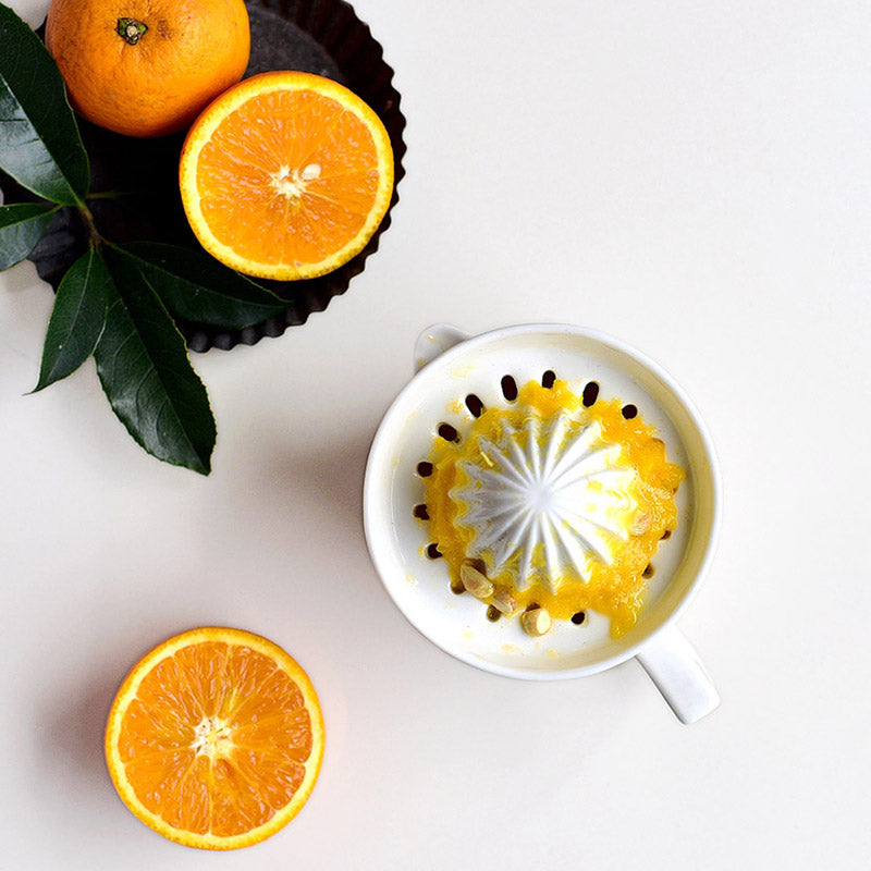 Effortlessly Extract Every Drop of Fresh Juice with PureSqueeze