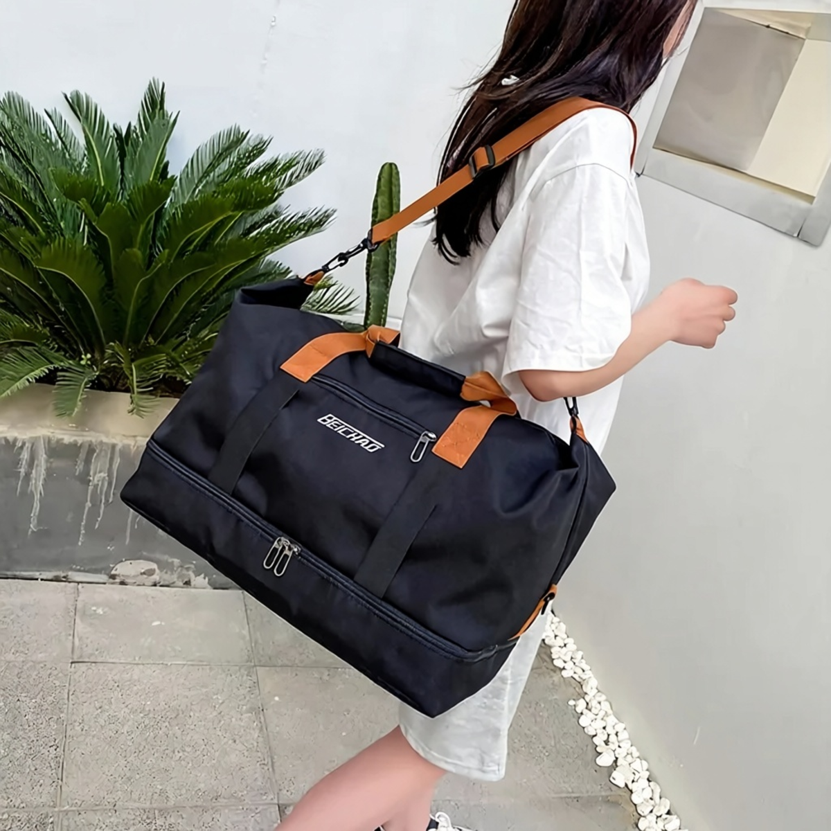 Portable Duffle Bag for Fitness - Ideal for Travel and Short Trips