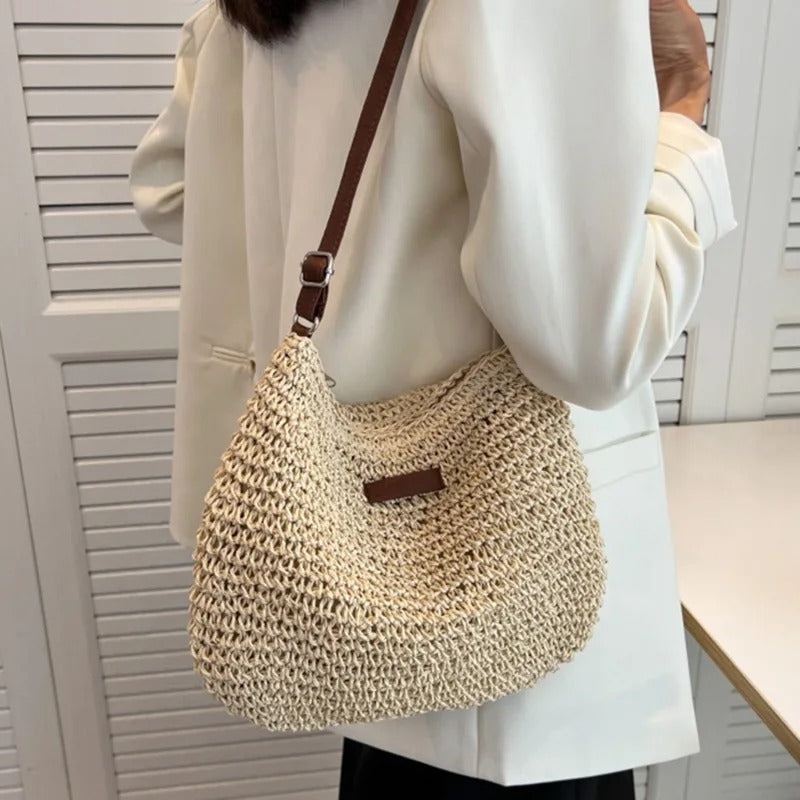 Isabelle Women's Handbag – Practical Size with Minimalist Style