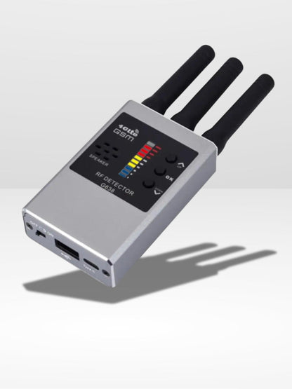Compact GPS Vehicle Tracker – Discreet and Portable