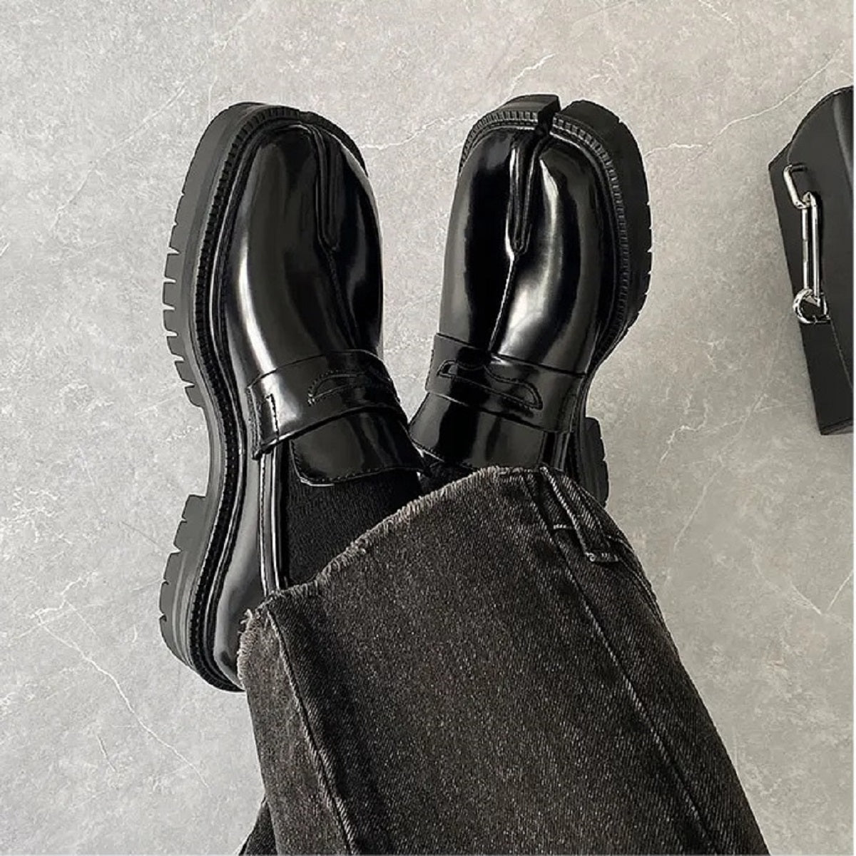 Leather Shoes with Thick Sole - Split-Toe Tabi Style Loafers