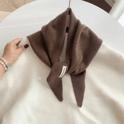 Triangle Knit Scarf – Soft Wool Blend for Warmth and Style