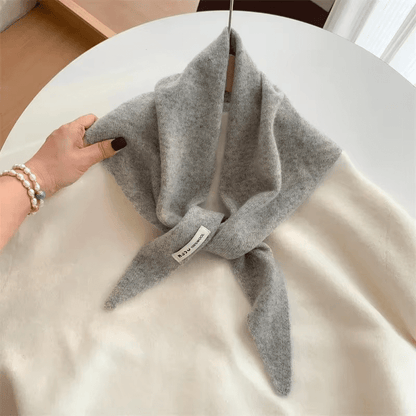 Triangle Knit Scarf – Soft Wool Blend for Warmth and Style