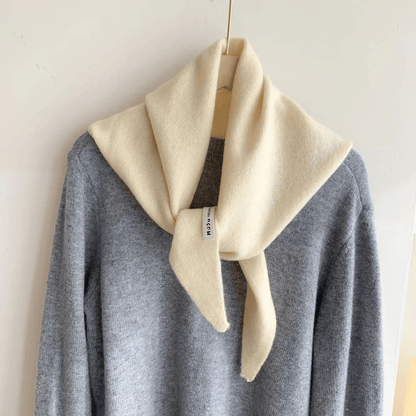 Triangle Knit Scarf – Soft Wool Blend for Warmth and Style