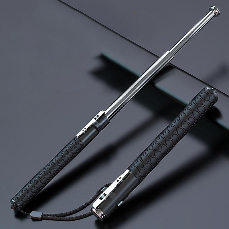 Adjustable Steel Striking Tool with Automatic Extension