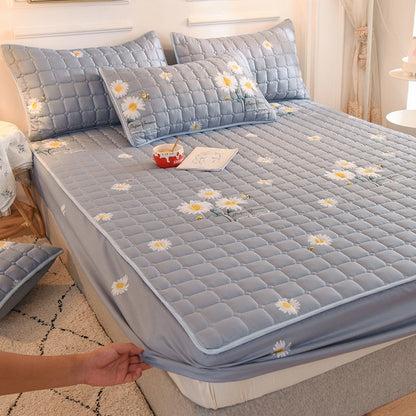 50% OFF | Breathable Silky Mattress Cover – Last Day Discount
