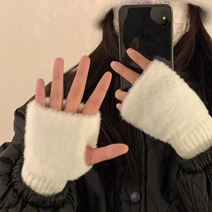 Soft Mink Fleece Gloves for Keeping Your Hands Warm