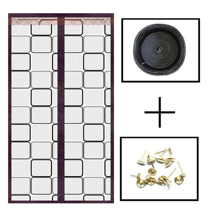Magnetic Thermal Door Curtain – Insulating Against Cold and Drafts