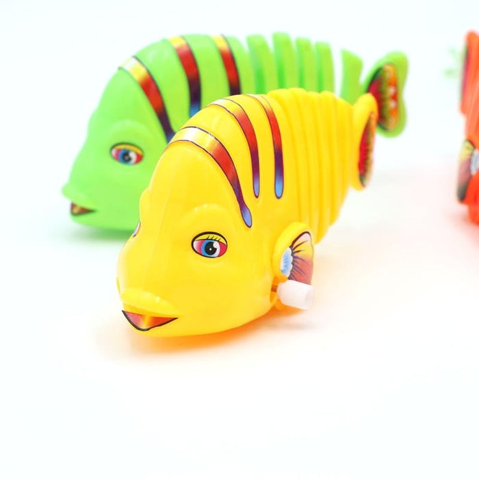 Wind-Up Fish Toy for Kids | Twists & Turns | No Batteries Needed | Durable Indoor & Outdoor Fun