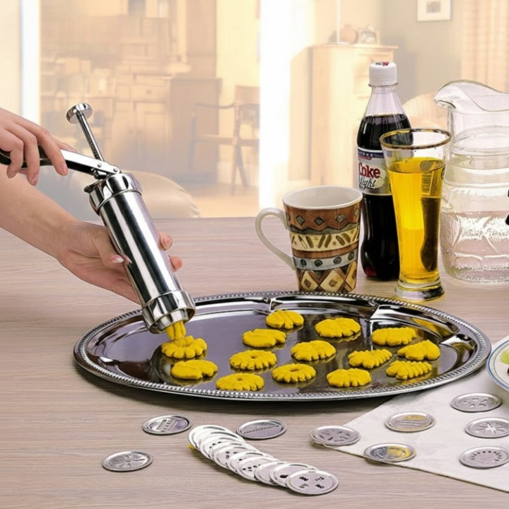 Perfectly Shaped Cookies Every Time – BakeCraft Pro