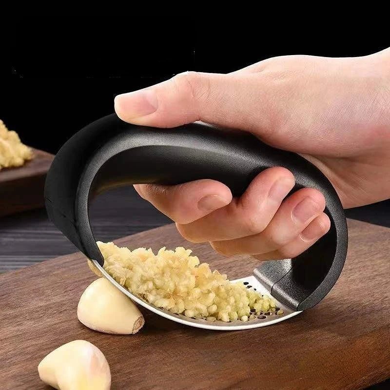 Stainless Steel Mincer for Garlic and Vegetables – Easy to Use
