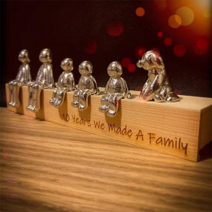 Decorative Family Statue of Connection – Harmony Image Design