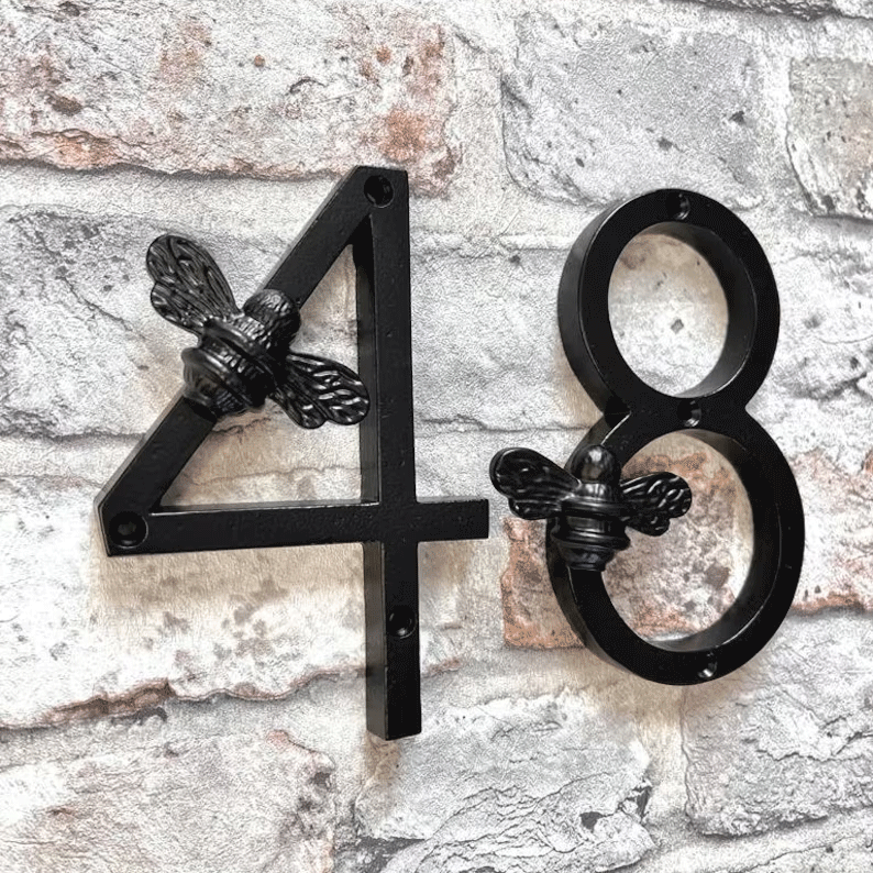 Custom Bee-Themed Address Sign – Personalize Your Home