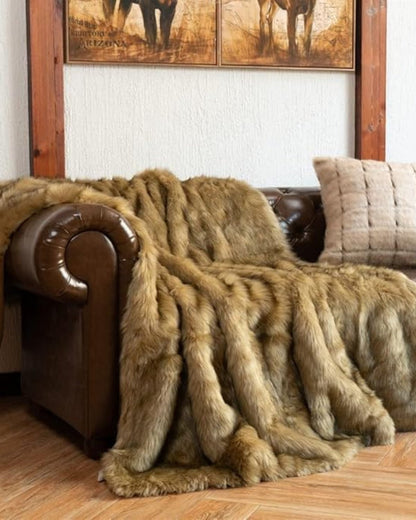 Chic Faux Fur Throw Blanket for Stylish Home Decor