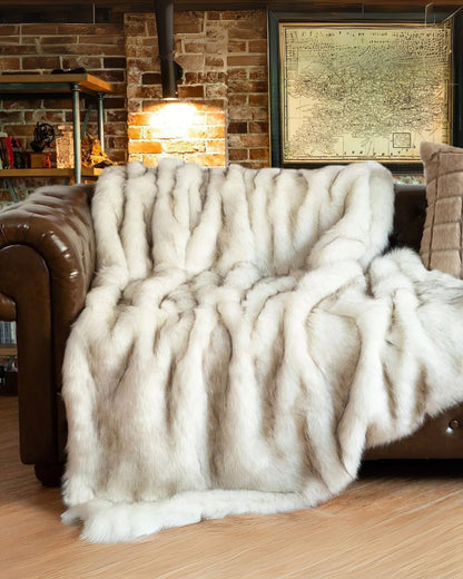 Chic Faux Fur Throw Blanket for Stylish Home Decor