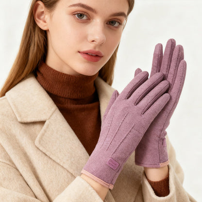 Stay Warm While Using Your Phone Without Removing Gloves