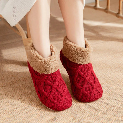 Unisex Cozy Winter Socks – Warm, Plush with Non-Slip Sole, Fleece-Lined for Men & Women