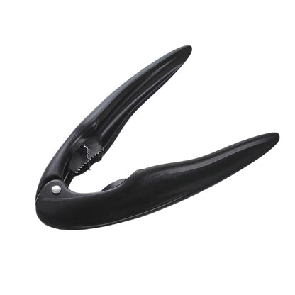 Nut Cracker – Easily Crack Hard Nut Shells in Seconds