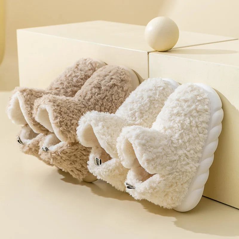 Women's Slippers - Soft & Warm - Plush & Cotton - Ideal for Home and Quick Outdoor Use