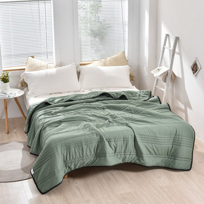 Breathable Cooling Blanket for a Comfortable Night's Sleep