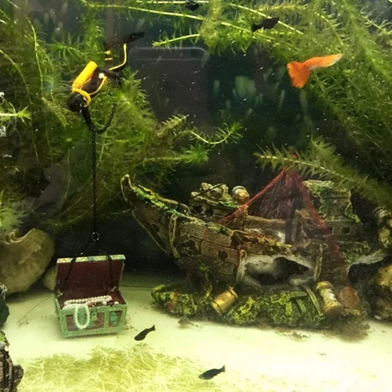 Shipwreck Pirate Ship Aquarium Decor | Resin Ornament | 13 x 5 x 11 cm