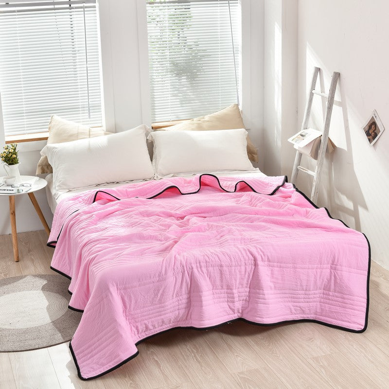 Breathable Cooling Blanket for a Comfortable Night's Sleep